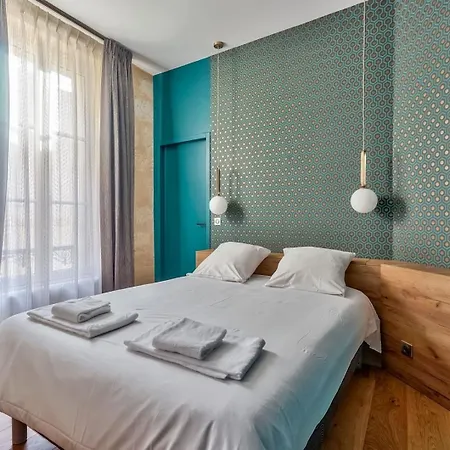 Apartment Lovely Bordeaux